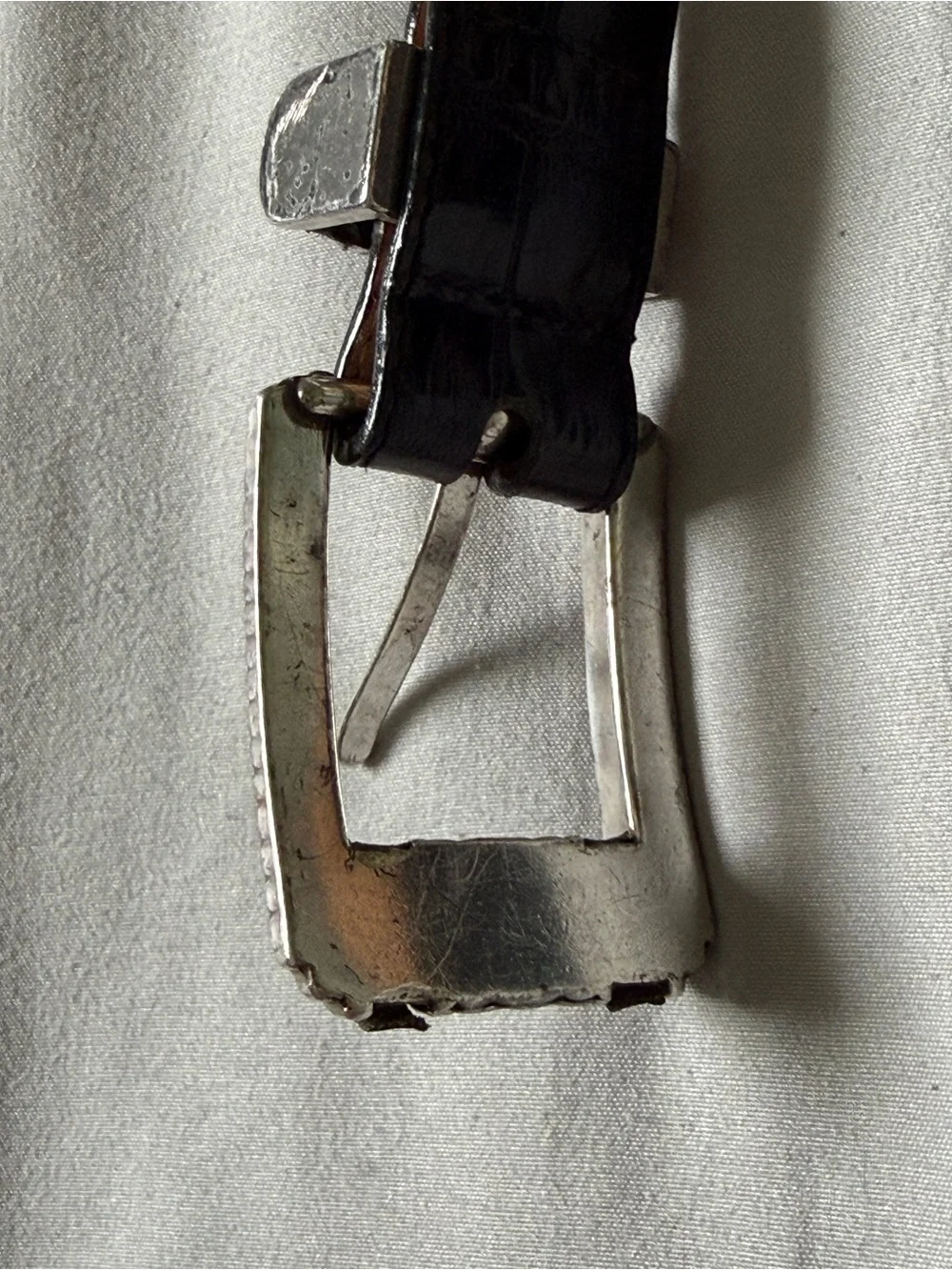 BRIGHTON Women’s M/L 32” Black Leather 90s Belt 42603 Silver Embossed Croc EUC